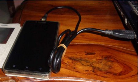 Smartphone-PC-Laptop-Connection-Via-USB-Cable